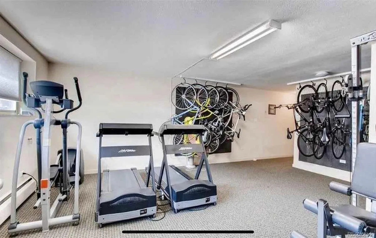 Photo 2 of 11 - 75 N Emerson St #106 - Denver, CO Building Photo - 75 N Emerson St #106
