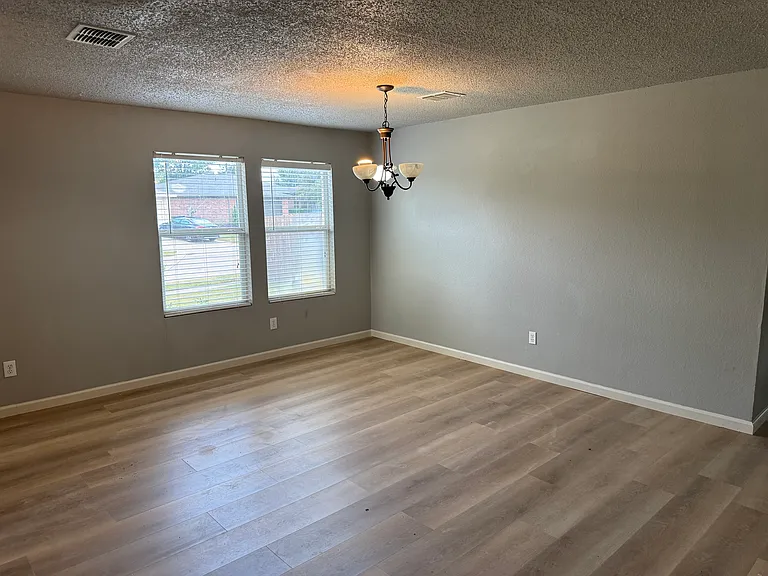 4612 Bellcrest Dr — Photo 34