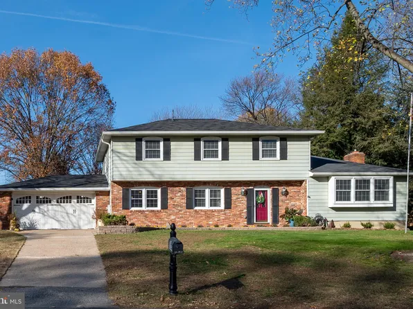 1404 Pride Tree Cir, Severn, MD 21144