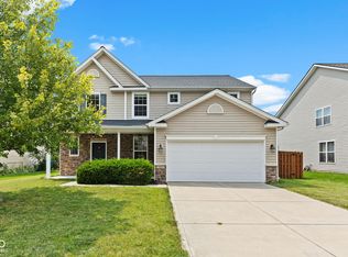 6089 Green Willow Rd, Whitestown, IN 46075