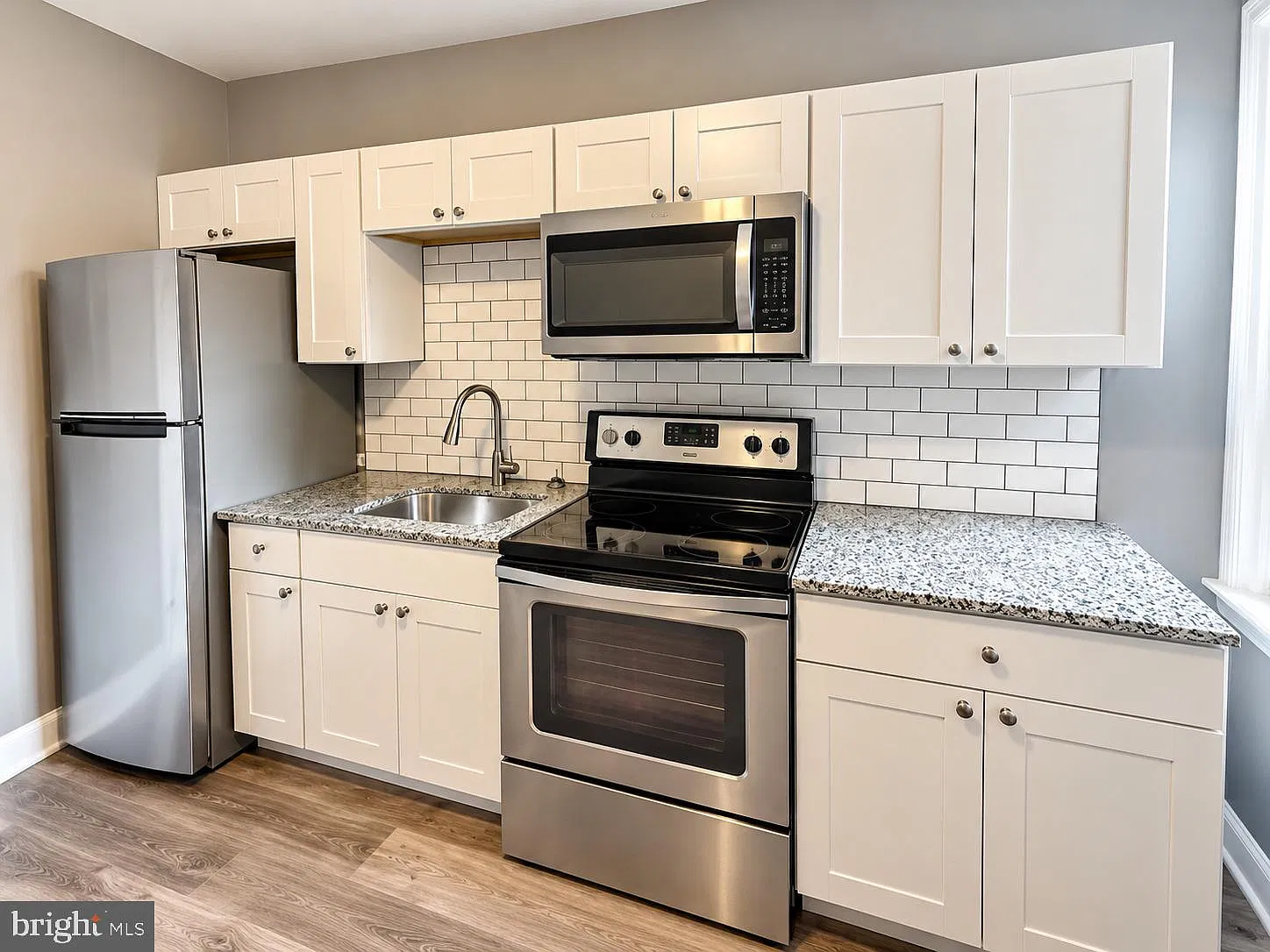 1 bed, 1.0 bath, 1380 sqft, $1,200 — Photo 3