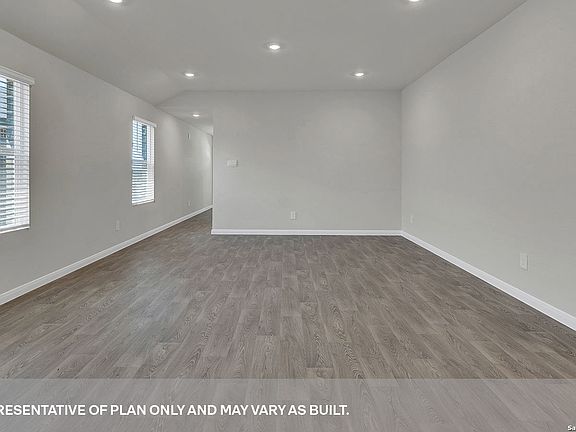 7th image of this home