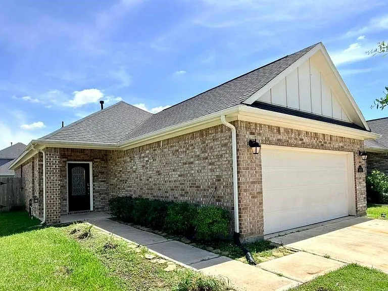 8515 Balding Dr — Photo 1