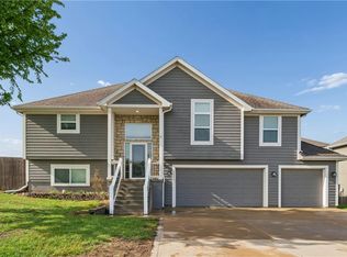 10503 Augusta Dr, Kansas City, KS 66109