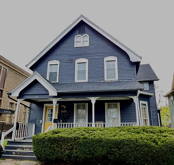 196 N Goodman St — Photo 2