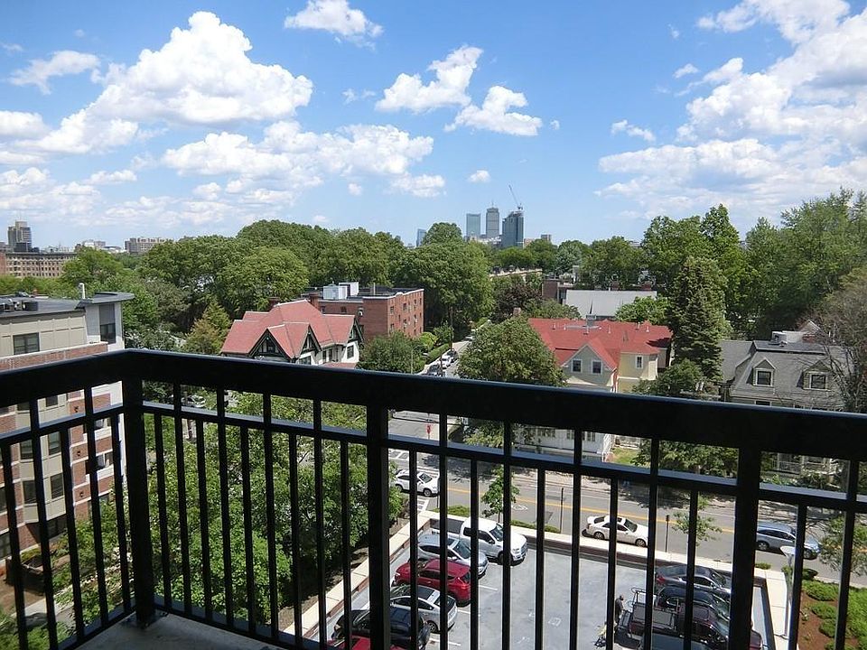 1st image of 50 Longwood Ave APT 714