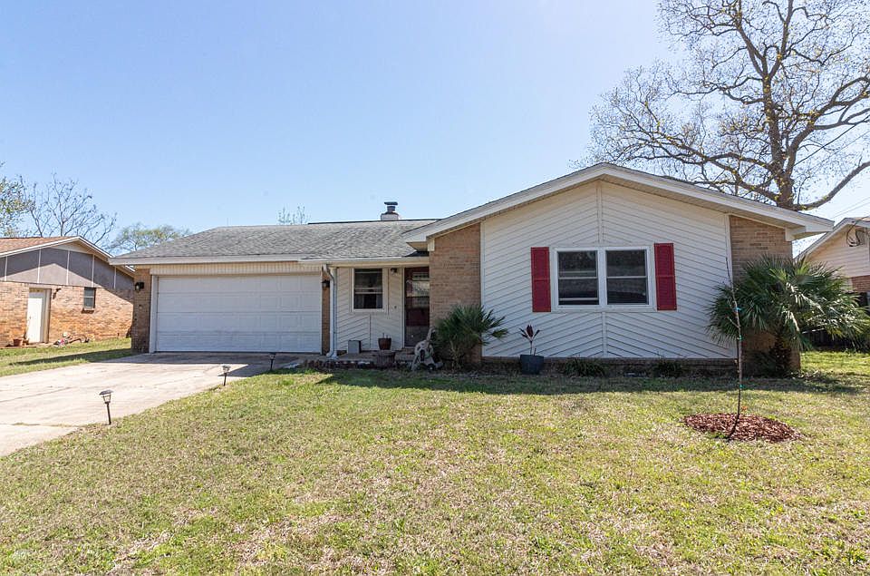 1st image of 141 Deville Dr