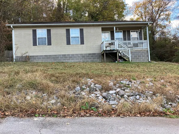 411 Brooklyn St, Hickman, KY 42050