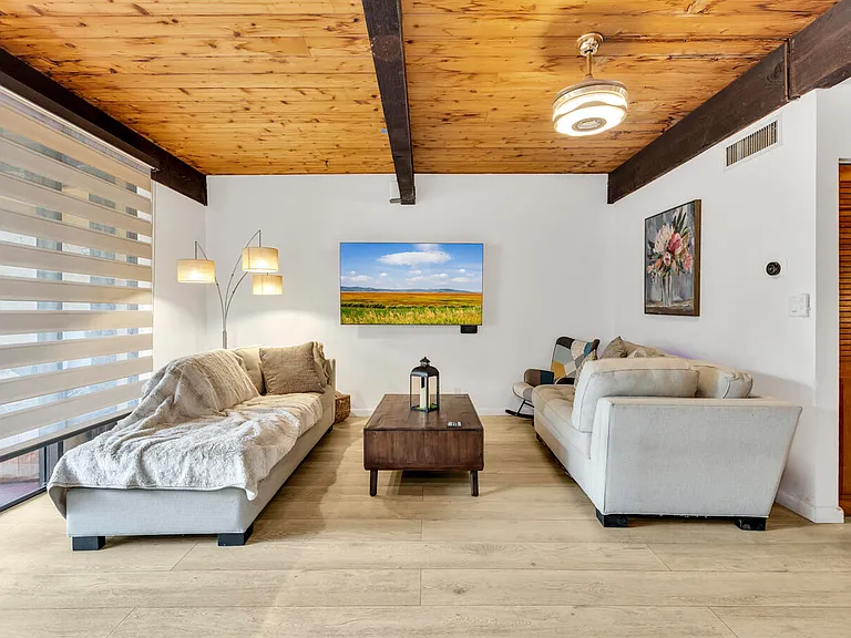 720 E Coco Plum Cir #5 — Photo 8