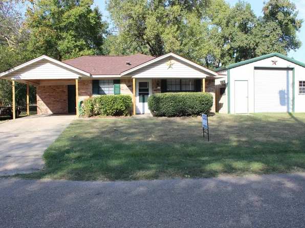 411 Richardson St, Winnsboro, TX 75494