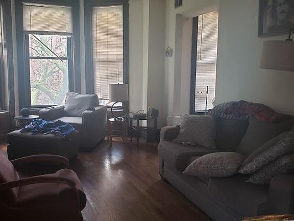 4th image of 2039 W North Ave Ste 1