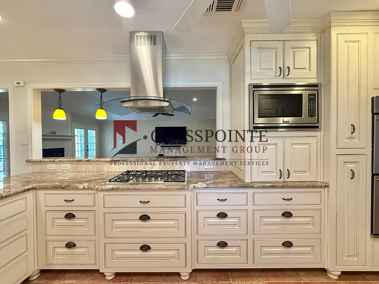 3308 Moss Gln — Photo 8