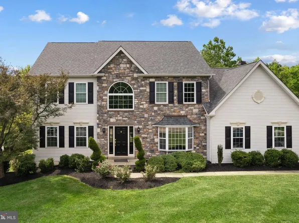 7014 Windswept Ln, Norristown, PA 19403