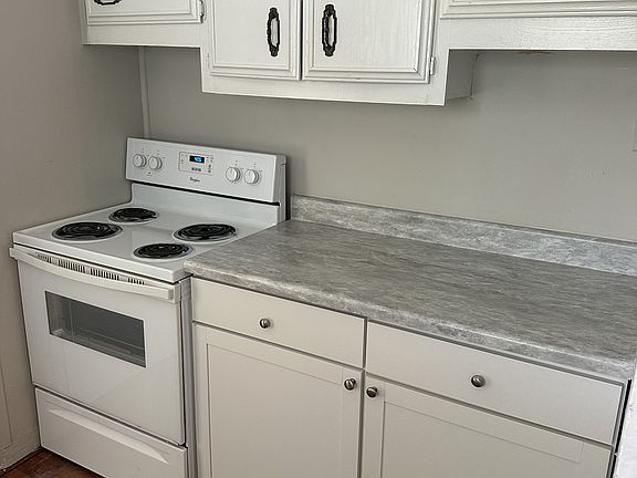 4th image of 2324 Grand Ave #8