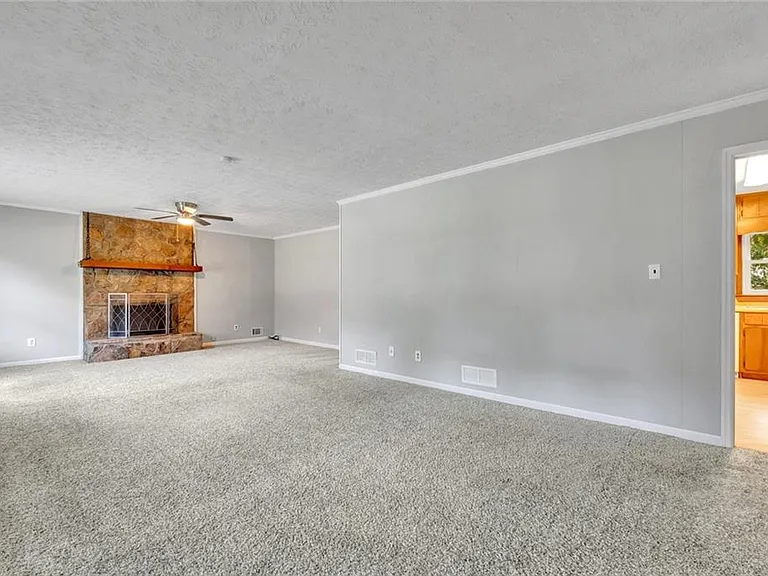 905 Rambling Rose Ct NW — Photo 5