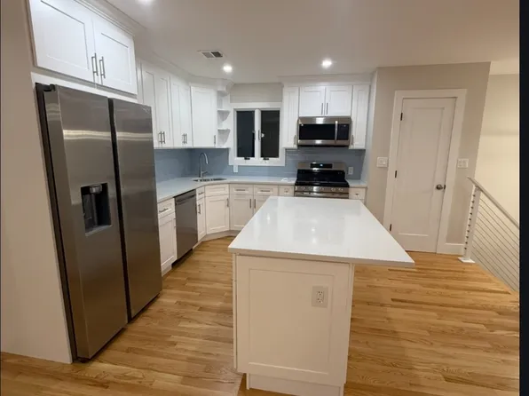 (undisclosed Address), Island Park, NY 11558