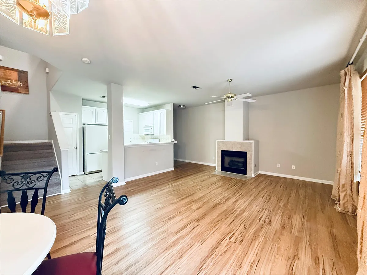 Building Photo - 2100 Pipers Field Dr #55