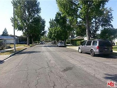 2nd image of 7001 Cozycroft Ave