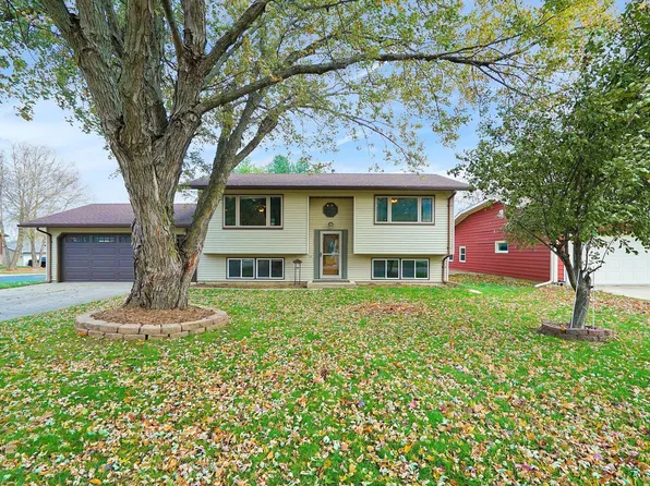 206 8th Ave NE, Kasson, MN 55944