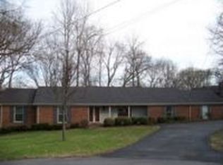 110 Applewood Ct, Hendersonville, TN 37075