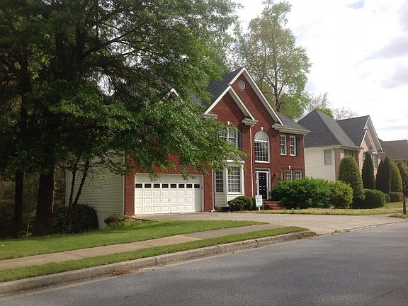 3rd image of 1062 Oakhurst Trl
