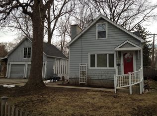 20 Wildwood Rd, Algonquin, IL 60102