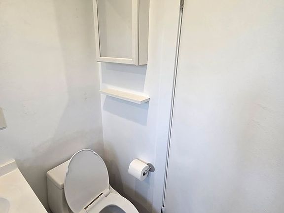2nd image of 4388 Ventura Canyon Ave APT 1