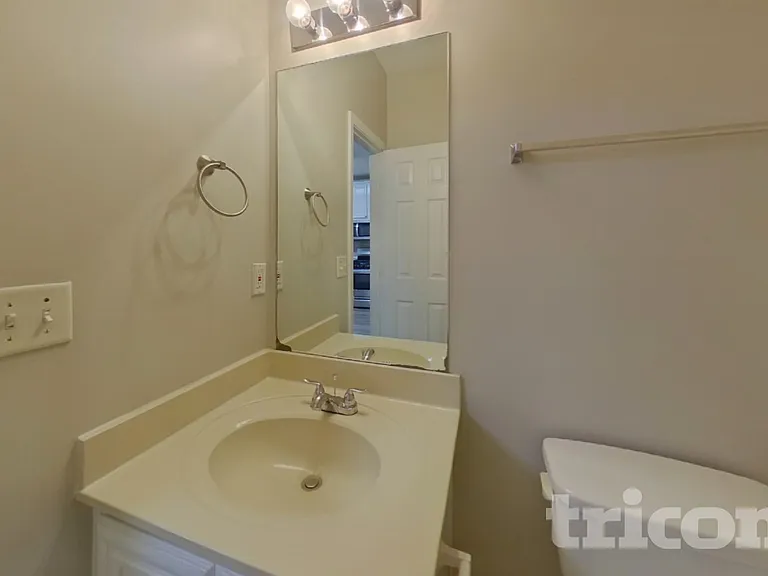 6193 Hemperly Rd — Photo 17