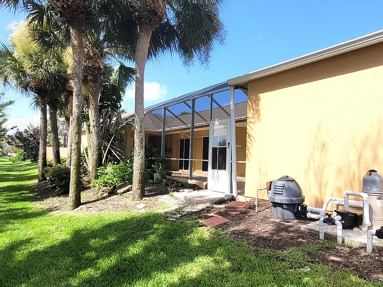 142 Babylon Ln — Photo 40