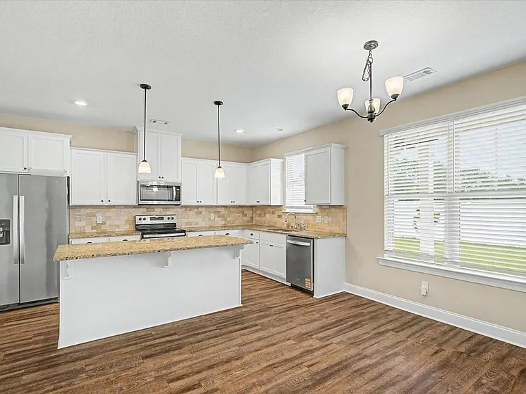 346 Coconut Dr — Photo 10