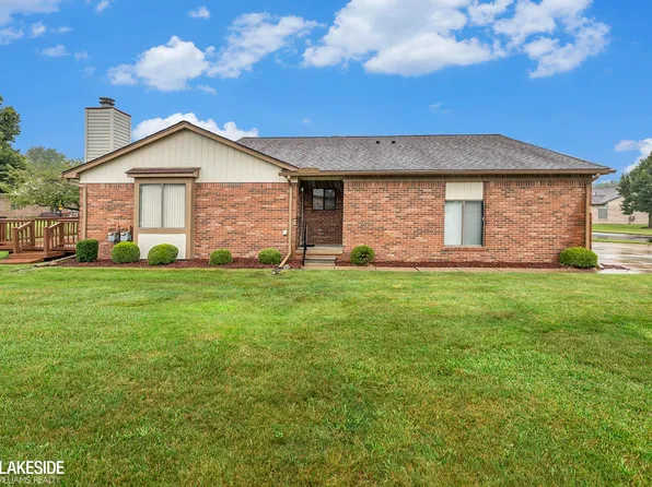 48455 Juswood Ln, Chesterfield, MI 48051