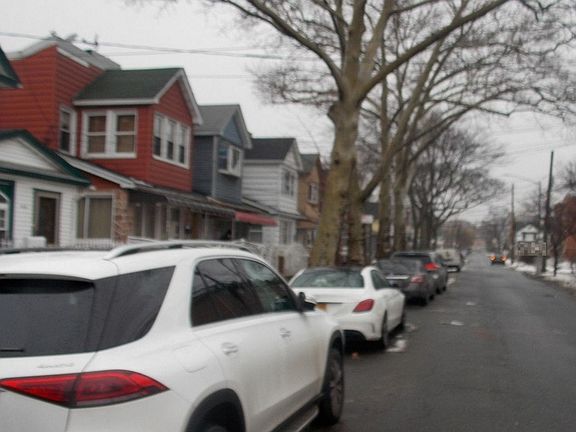 4th image of 9024 172nd St
