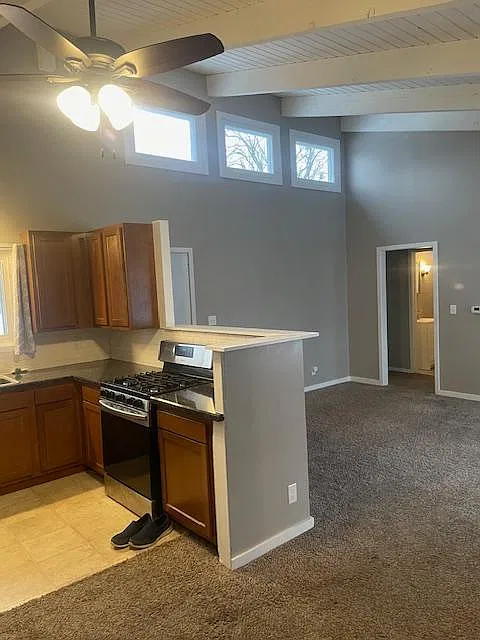 3 bed, 1385 sqft, $1,575 — Photo 3