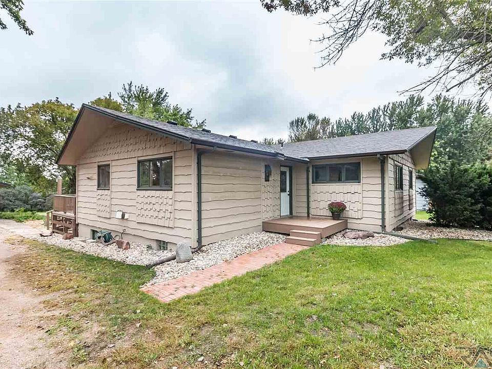 2800 S River Bluff Rd, Sioux Falls, SD 57110 Zillow