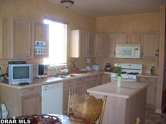 5th image of 23457 Waterview Dr #124