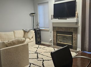 1440 Doolittle Ln, Grayslake, IL