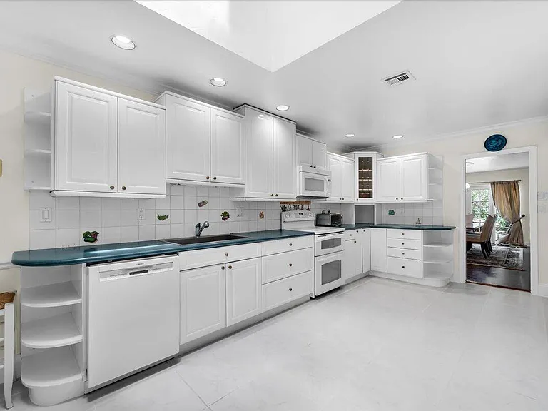2908 Banyan Boulevard Cir NW — Photo 44