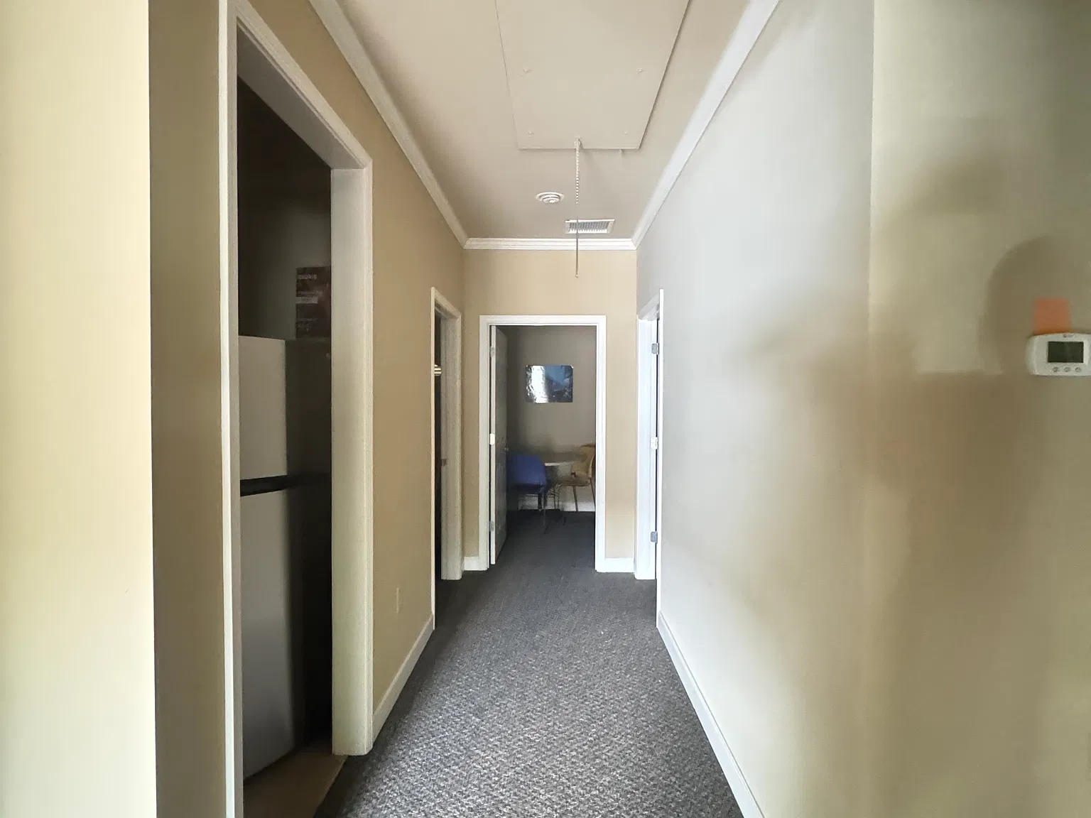 4 bed, 1100 sqft, $1,700 — Photo 2