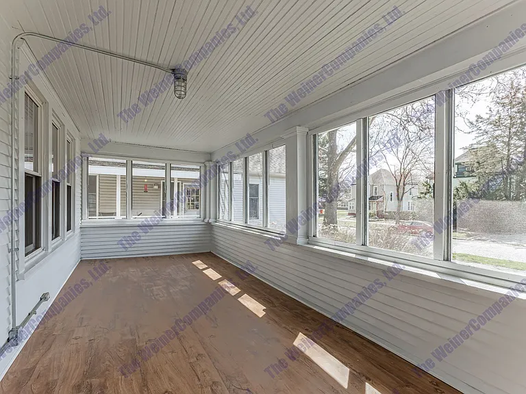 606 W White St — Photo 9