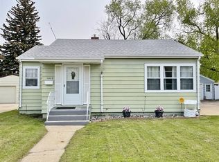 1409 University Ave W, Minot, ND 58703