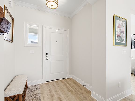 4th image of 14892 Higgins Dr