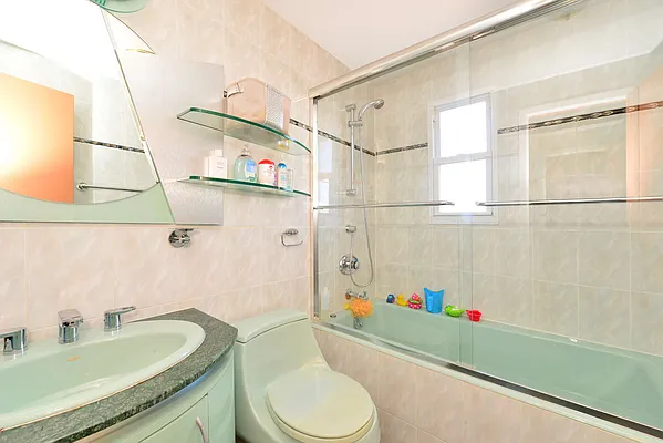 Sold by Talk of the Town Realty | media 18