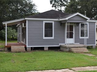 719 Davis St, Jennings, LA 70546