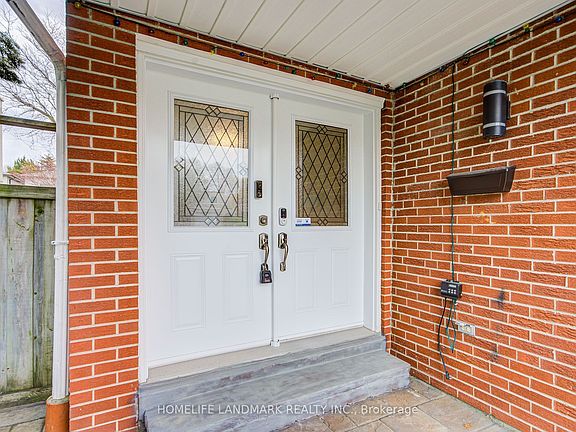 3rd image of 53 Chipwood Cres
