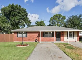 411 Saint Charles St, Norco, LA 70079