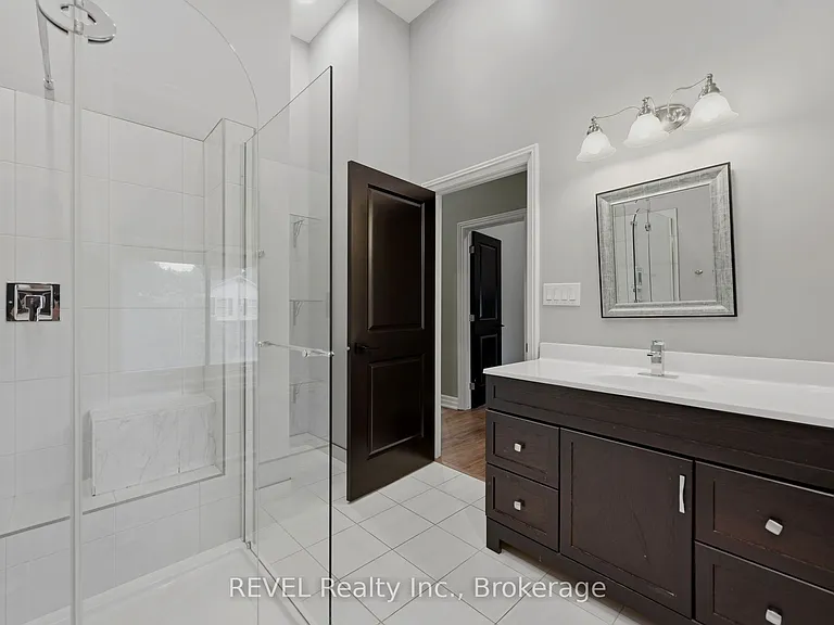 10 Queen St #2 — Photo 16