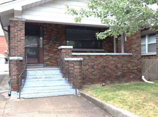 731 Coxwell Ave, Toronto, ON M4C 3C3