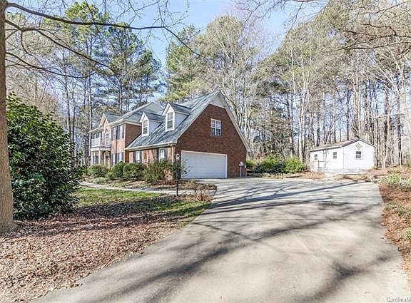 4th image of 2516 Tara Dr