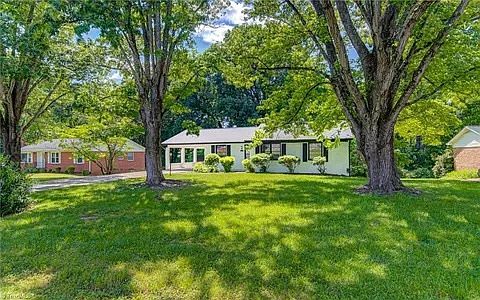 4th image of 4936 Leinbach Dr #A