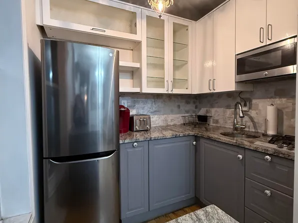 320 West 84th Street image 20 of 21